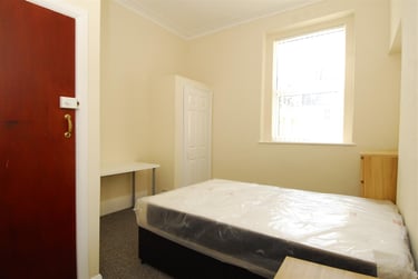 7 bed house, 12 Addison Road, North Hill, Plymouth, PL48LL - Image 6